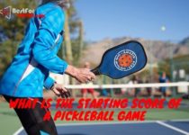 What is the starting score of a pickleball game